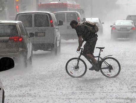 Nesse ‘chove não-chove’, lá vem mais uma previsão de... chuva! Nesse ‘chove não-chove’, lá vem mais uma previsão de... chuva!