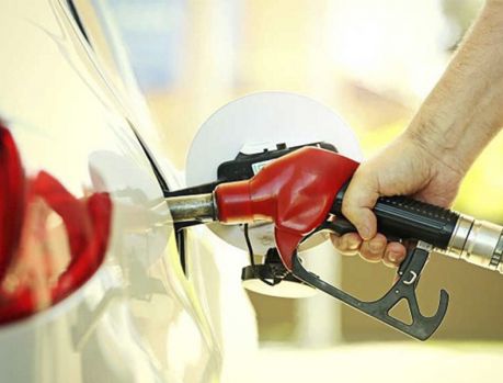 Quando outubro chegar, o preço da gasolina sobe de novo... Quando outubro chegar, o preço da gasolina sobe de novo...