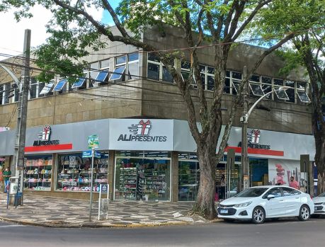 Ali Presentes inaugura em Umuarama e já é sucesso 