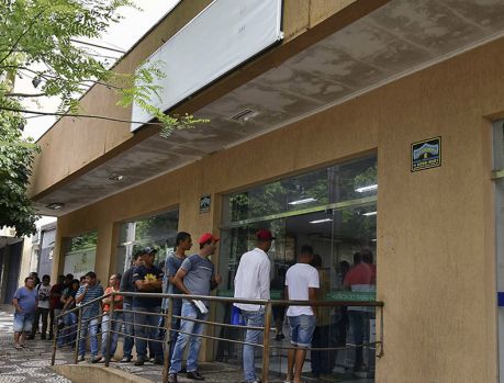 Agência do Trabalhador de Umuarama promoverá em abril o 1º Feirão do Emprego Agência do Trabalhador de Umuarama promoverá em abril o 1º Feirão do Emprego