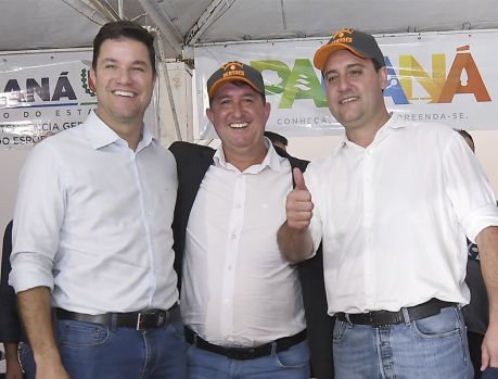 Umuarama fez o maior sucesso na abertura do Rally dos Sertões Umuarama fez o maior sucesso na abertura do Rally dos Sertões