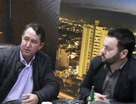 Umuarama já se prepara para as vendas e festas natalinas Umuarama já se prepara para as vendas e festas natalinas