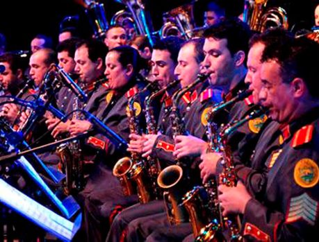 Umuarama assistirá o Rock and Roll Concert da Banda da Polícia Militar Umuarama assistirá o Rock and Roll Concert da Banda da Polícia Militar