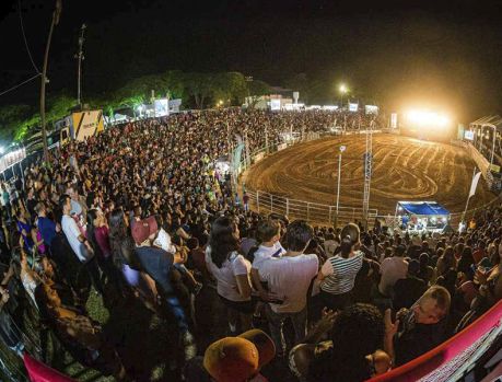 Confirmado: Expo Umuarama acontecerá em março Confirmado: Expo Umuarama acontecerá em março