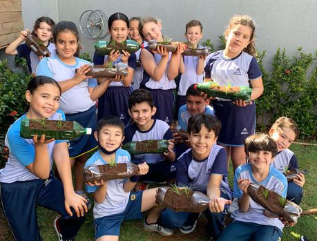 Alunos da Escola Adventista desenvolvem o “Projeto Horta” Alunos da Escola Adventista desenvolvem o “Projeto Horta”