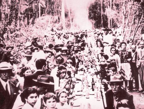 A festa da fundação de Umuarama foi num domingo muuuito frio!!! A festa da fundação de Umuarama foi num domingo muuuito frio!!!