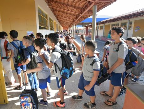 MAIS DE 10 MIL CRIANÇAS VOLTARAM ÀS AULAS! MAIS DE 10 MIL CRIANÇAS VOLTARAM ÀS AULAS!