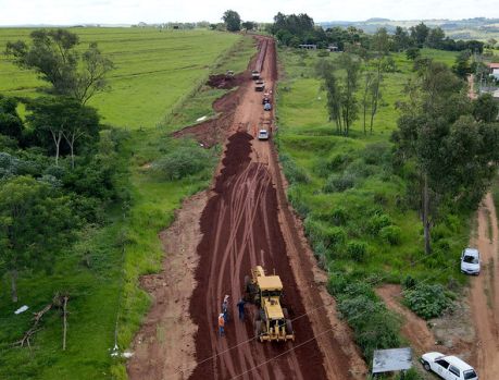 MAIS UMA ESTRADA RURAL GANHA ASFALTO!