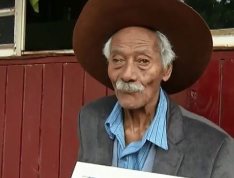 ACREDITEM: ELE É PARANAENSE E TEM 122 ANOS DE IDADE! ACREDITEM: ELE É PARANAENSE E TEM 122 ANOS DE IDADE!