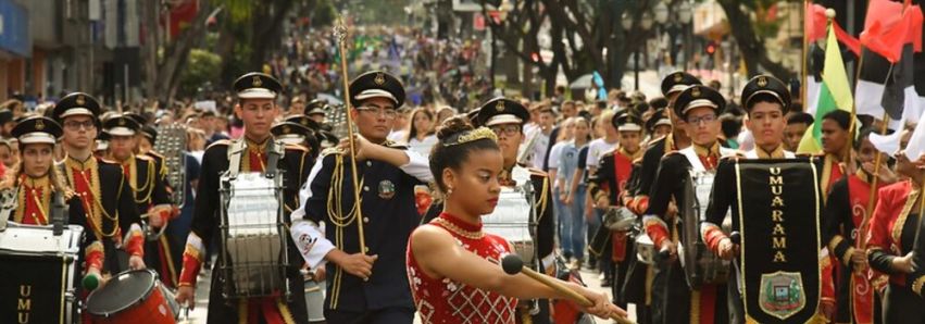 HOJE, GRANDE DESFILE NA AVENIDA