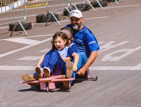 DIA DOS PAIS COM MUITA EMOÇÃO E ADRENALINA DIA DOS PAIS COM MUITA EMOÇÃO E ADRENALINA