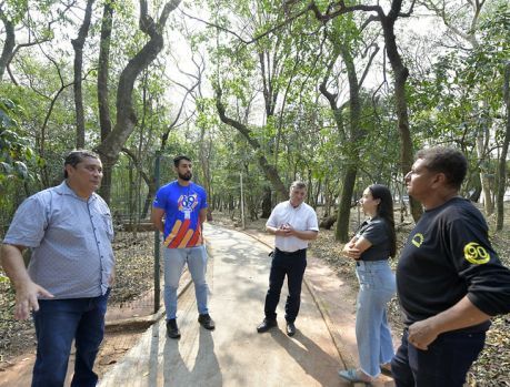 A META AGORA É RECUPERAR A MATA DO BOSQUE DO ÍNDIO! A META AGORA É RECUPERAR A MATA DO BOSQUE DO ÍNDIO!