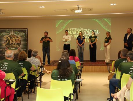 NATAL DE LUZ DA ACIU TEM 1.100 PRÊMIOS PARA OS CLIENTES! NATAL DE LUZ DA ACIU TEM 1.100 PRÊMIOS PARA OS CLIENTES!