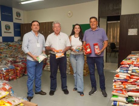 EXPO-UMUARAMA ARRECADA 20 TONELADAS DE ALIMENTOS NO SHOW COM PADRE MANZOTTI EXPO-UMUARAMA ARRECADA 20 TONELADAS DE ALIMENTOS NO SHOW COM PADRE MANZOTTI