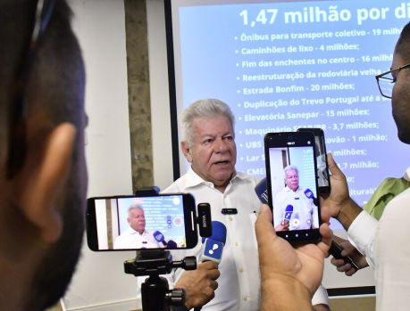 PREFEITO SCANAVACA ANUNCIA R$ 147 MILHÕES EM INVESTIMENTOS PREFEITO SCANAVACA ANUNCIA R$ 147 MILHÕES EM INVESTIMENTOS