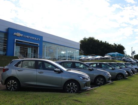 OUTLET UVEL: descontos de até R$ 27 mil em veículos a pronta entrega, últimas unidades OUTLET UVEL: descontos de até R$ 27 mil em veículos a pronta entrega, últimas unidades