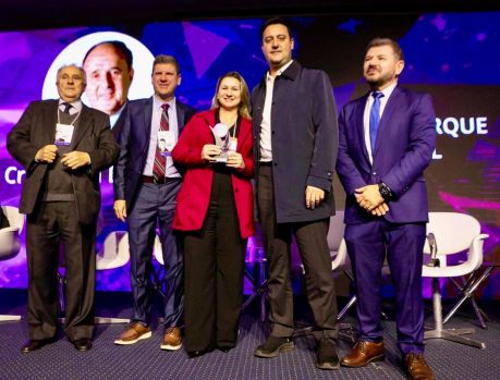 EDUCAÇÃO DE UMUARAMA CONQUISTA PREMIAÇÃO NACIONAL! EDUCAÇÃO DE UMUARAMA CONQUISTA PREMIAÇÃO NACIONAL!