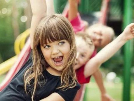 QUASE 1 MILHÃO DE ALUNOS DA REDE ESTADUAL ENTRAM EM FÉRIAS! QUASE 1 MILHÃO DE ALUNOS DA REDE ESTADUAL ENTRAM EM FÉRIAS!