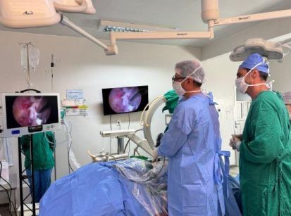 IDOSA VOLTA A ANDAR APÓS CIRURGIA DA COLUNA INÉDITA 