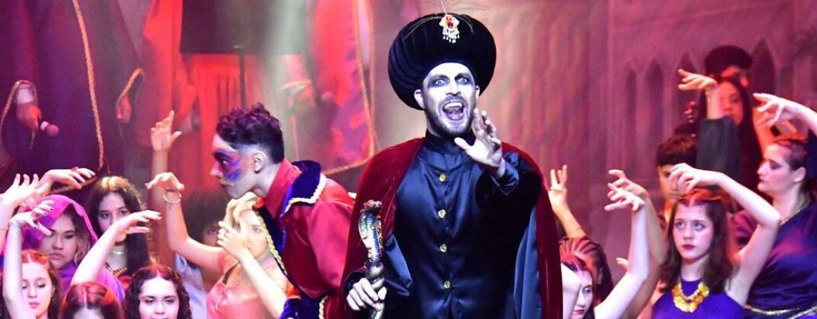 DOMINGO TEM ‘A LÂMPADA MÁGICA’ NO CENTRO CULTURAL!