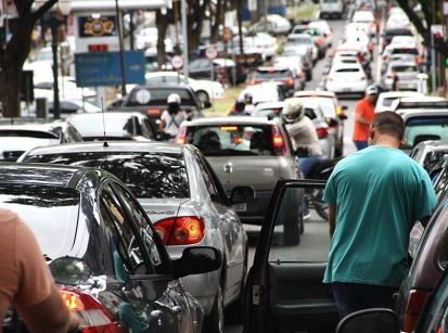 ZONA AZUL DIGITAL COMEÇA A FUNCIONAR HOJE EM UMUARAMA!