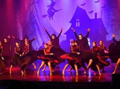 ESPETÁCULO ‘ABRACADABRA’ TEVE DUAS NOITES DE TEATRO LOTADO!