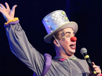 UMUARAMA TERÁ UMA NOITE DE ALEGRIA COM O PALHAÇO ALÍPIO!