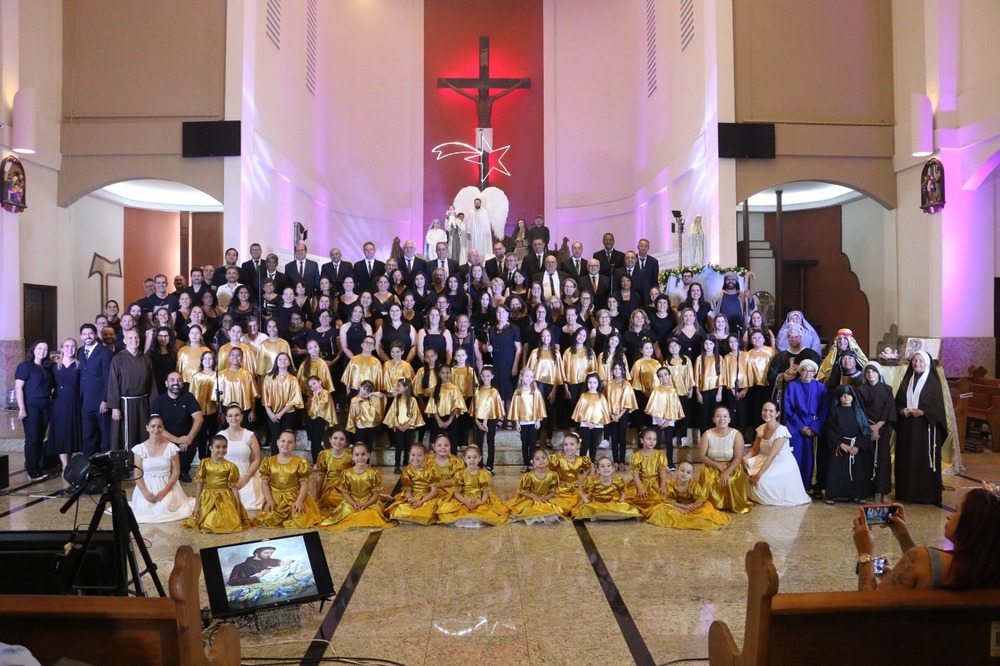 UMA MARAVILHOSA NOITE DE MÚSICA, FÉ E EMOÇÕES DE NATAL!