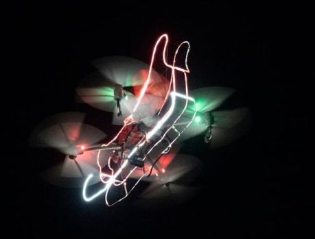 TRENÓ CENOGRÁFICO MARCA CHEGADA DE PAPAI NOEL A UMUARAMA!