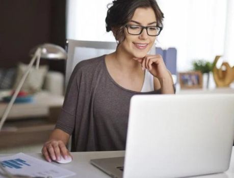 TRABALHAR EM CASA FAZ BEM PARA A SAÚDE MENTAL!