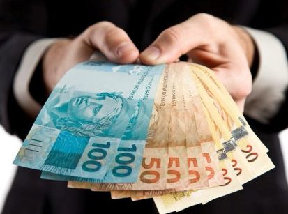 O Paraná comemora o maior salário do Brasil!!! R$ 2.407!!!