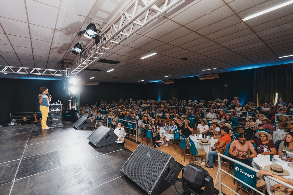 Encontro da Mulher Trabalhadora Rural na Expo Umuarama, sábado