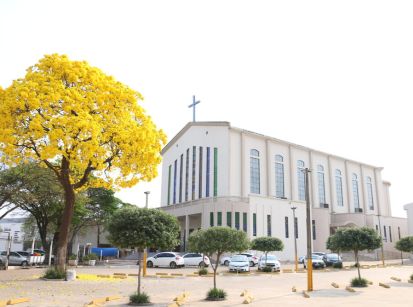 Coral Canarinhos de Jesus com atividades em novo horário