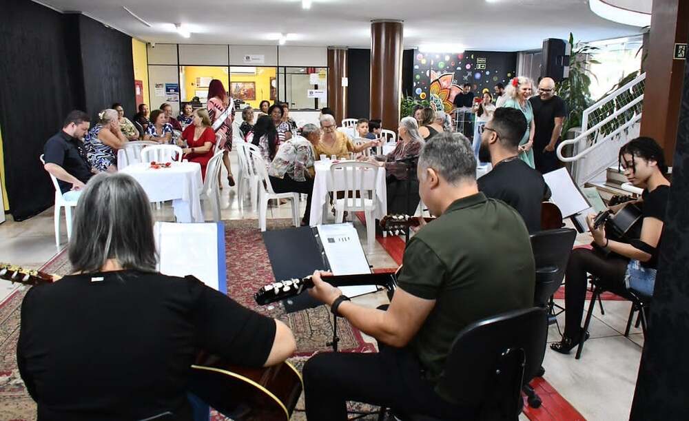 Começaram as comemorações do Dia das Mães em Umuarama