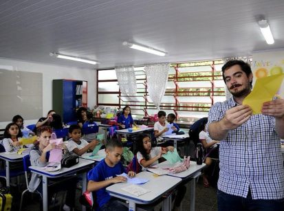 Educação política passa a integrar currículo escolar brasileiro