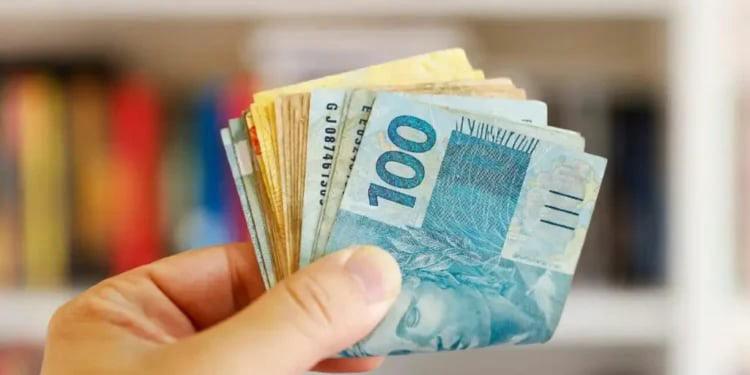 Novo salário mínimo em 2027 terá um aumento de 96 reais!!!