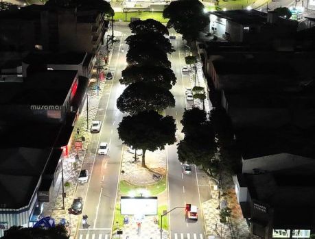 Iluminação da Avenida Paraná é modernizada com tecnologia LED
