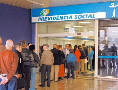 INSS está pagando o 13º dos aposentados e pensionistas INSS está pagando o 13º dos aposentados e pensionistas