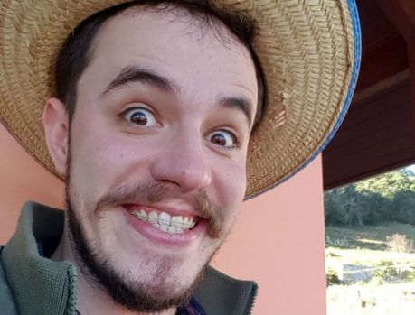 A Capital da Amizade encanta o mais famoso youtuber do País! A Capital da Amizade encanta o mais famoso youtuber do País!
