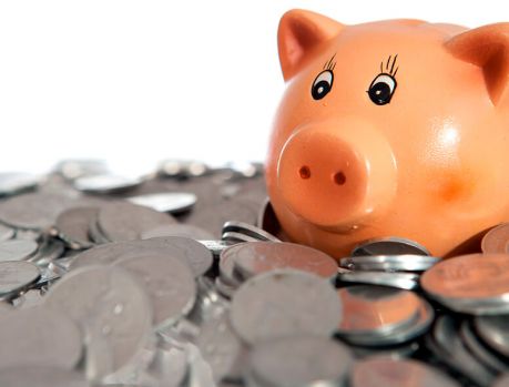 Consumidores mudam hábitos financeiros devido à crise Consumidores mudam hábitos financeiros devido à crise