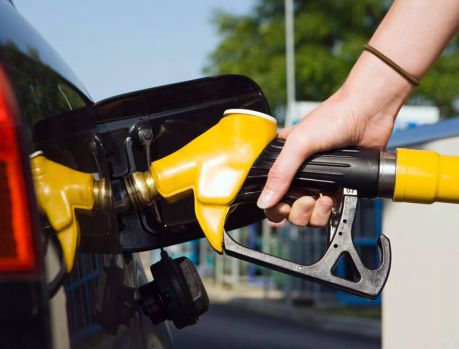 Procon de Umuarama orienta consumidores sobre o preço do combustível Procon de Umuarama orienta consumidores sobre o preço do combustível
